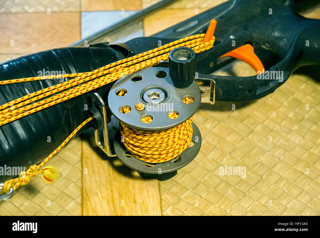 Rope speargun hi-res stock photography and images - Alamy