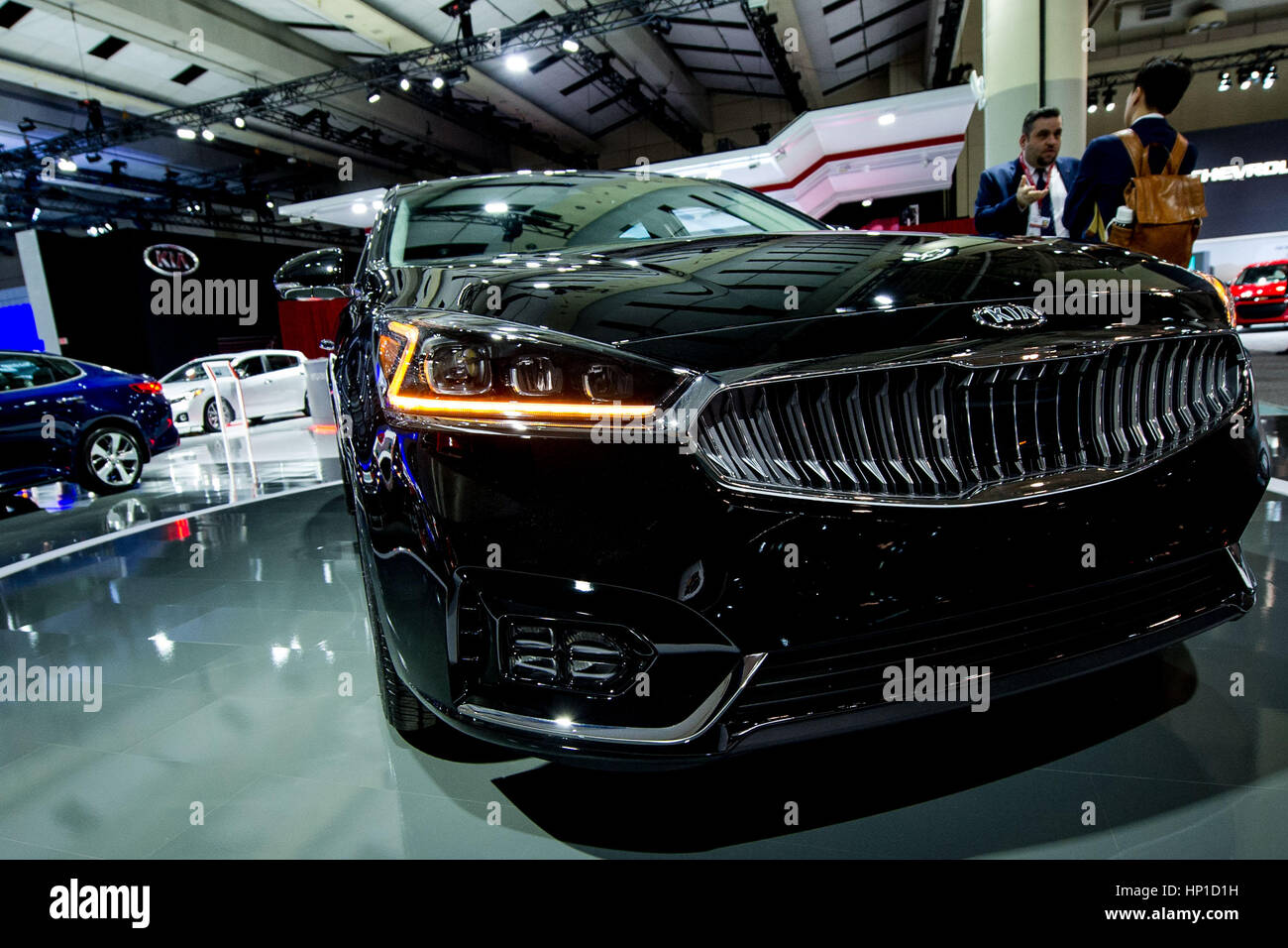 Toronto, Canada. 16th February 2017. KIA's Cedenza on display during 2017 Canadian International Auto Show media preview day at the Toronto Metro Convention Centre. Dominic Chan/EXimages/Alamy Live News Stock Photo