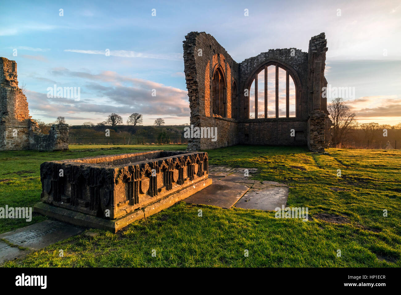 White canons abbey hi-res stock photography and images - Alamy