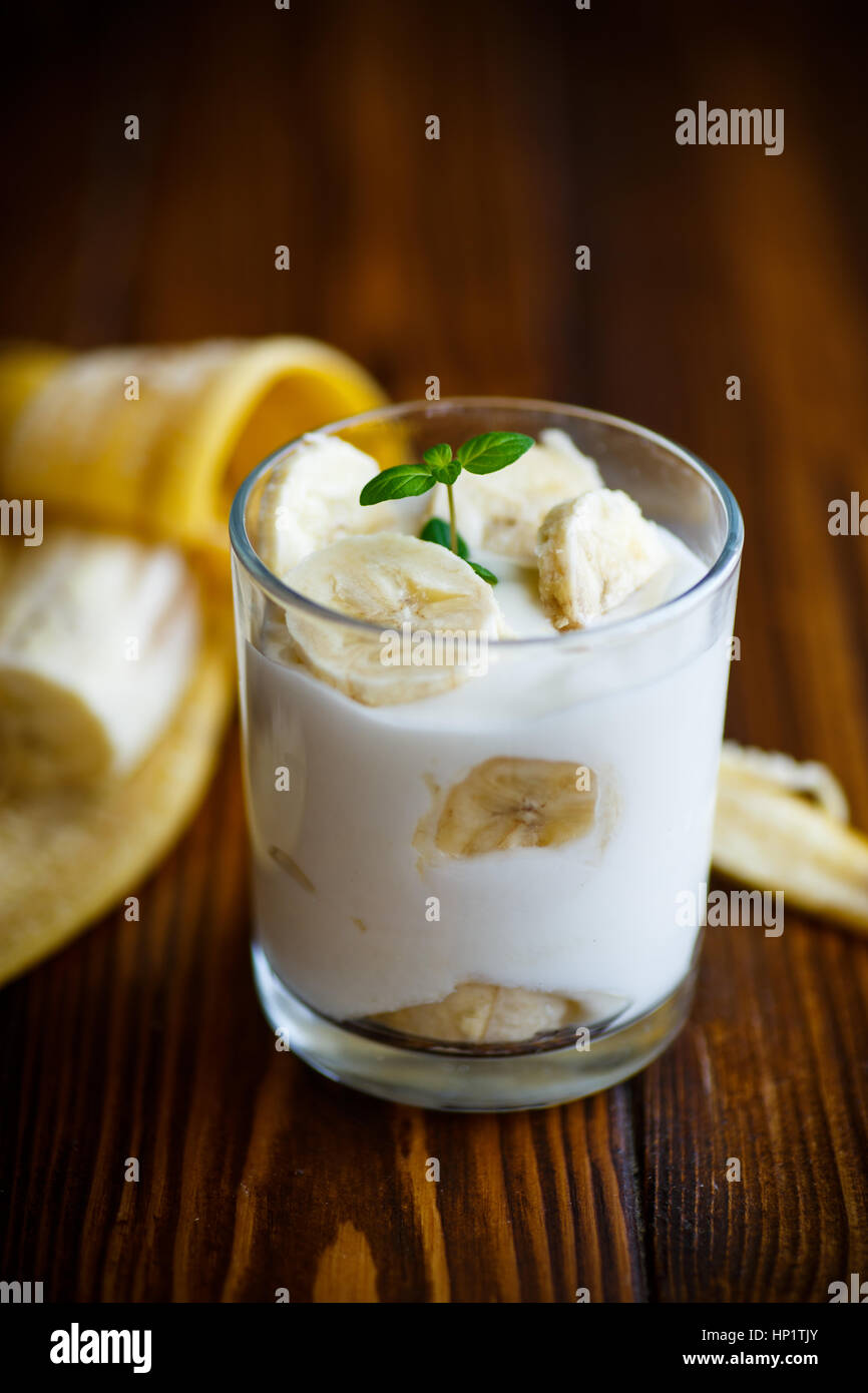 yogurt with bananas Stock Photo Alamy