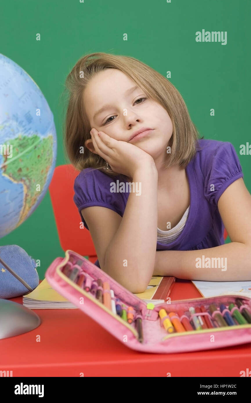Model release , Lernfaules Maedchen, Symbolbild - girl doesn't want to learn Stock Photo