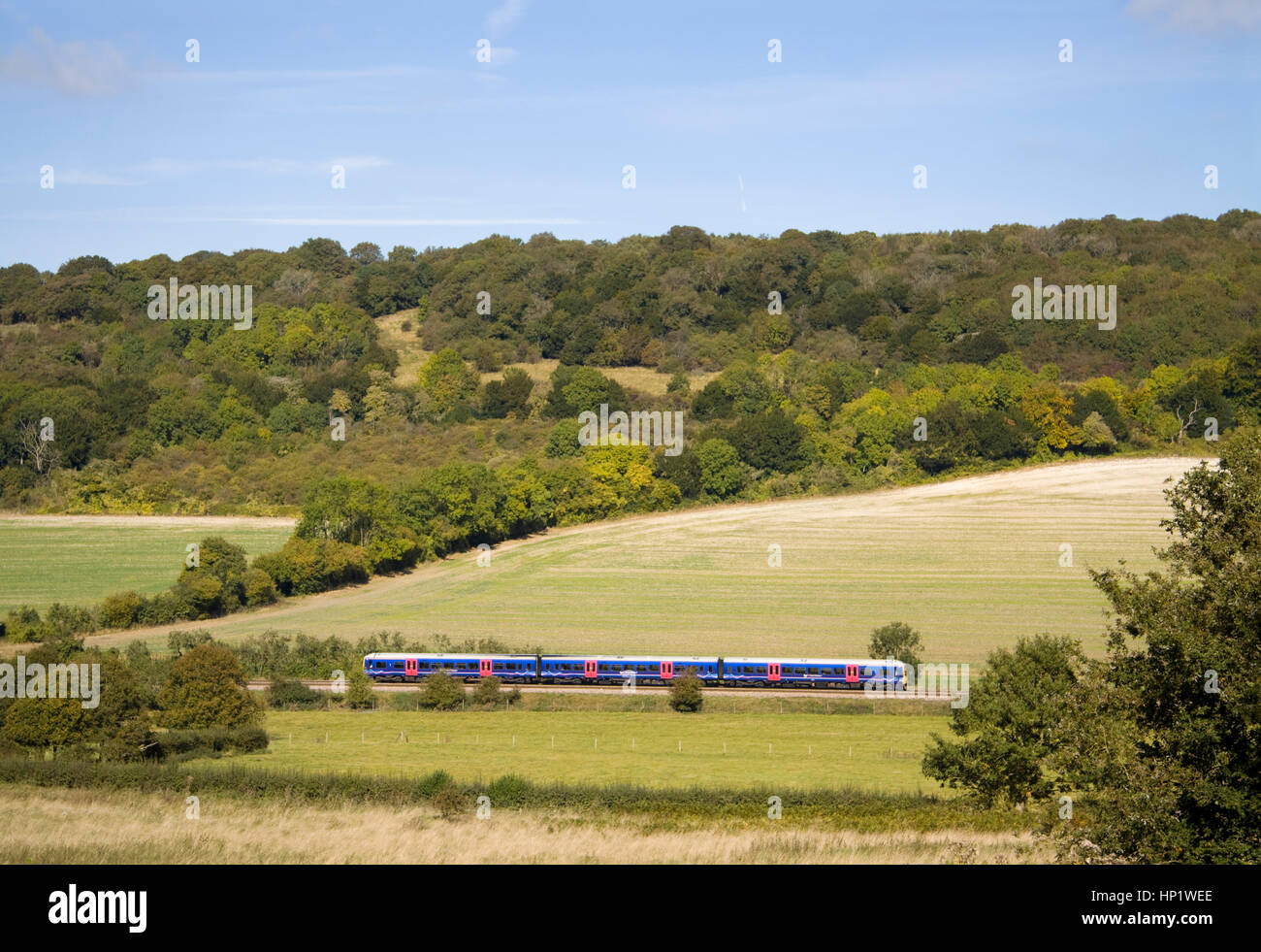 ABINGER HAMMER, SURREY, ENGLAND - SEPTEMBER 29TH 2009 - A Class 166 Turbo Express diesel multiple unit operated Great Western Railway. Stock Photo