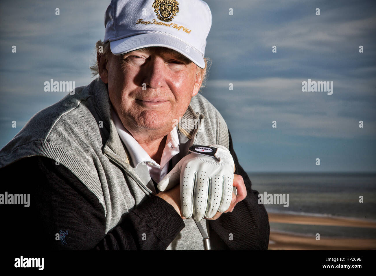 Anti trump hat hi-res stock photography and images - Alamy