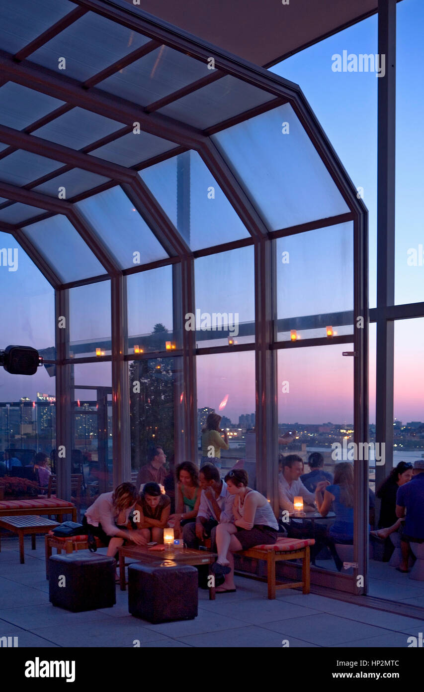 Meatpacking District. G-Lounge, Bar, restauant ( on the roof of the Hotel Gansevoort). 18 Ninth Av at 13th,New York City, USA Stock Photo