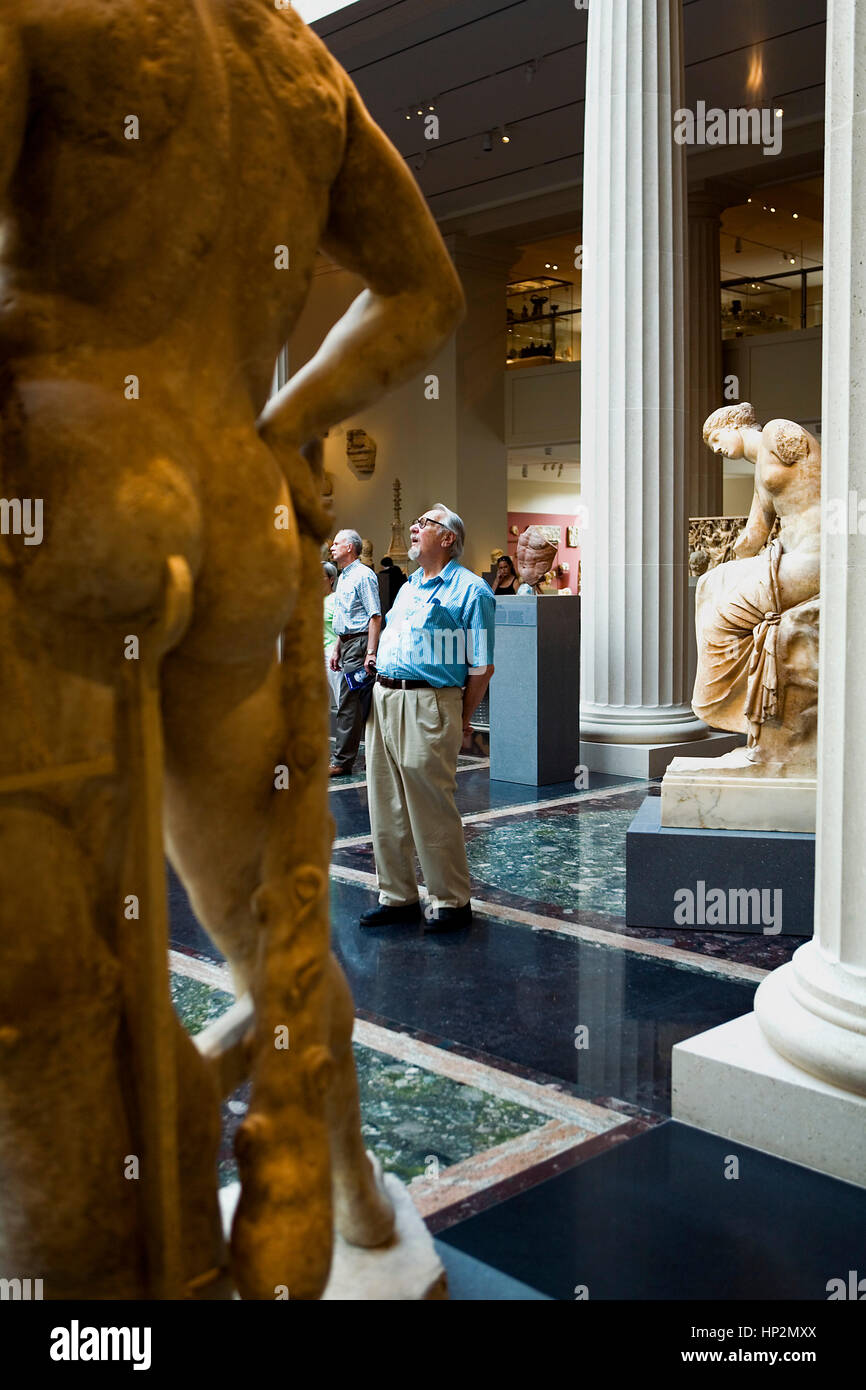 The MET, Metropolitan Museum of Art. Greek and Roman galleries.New York