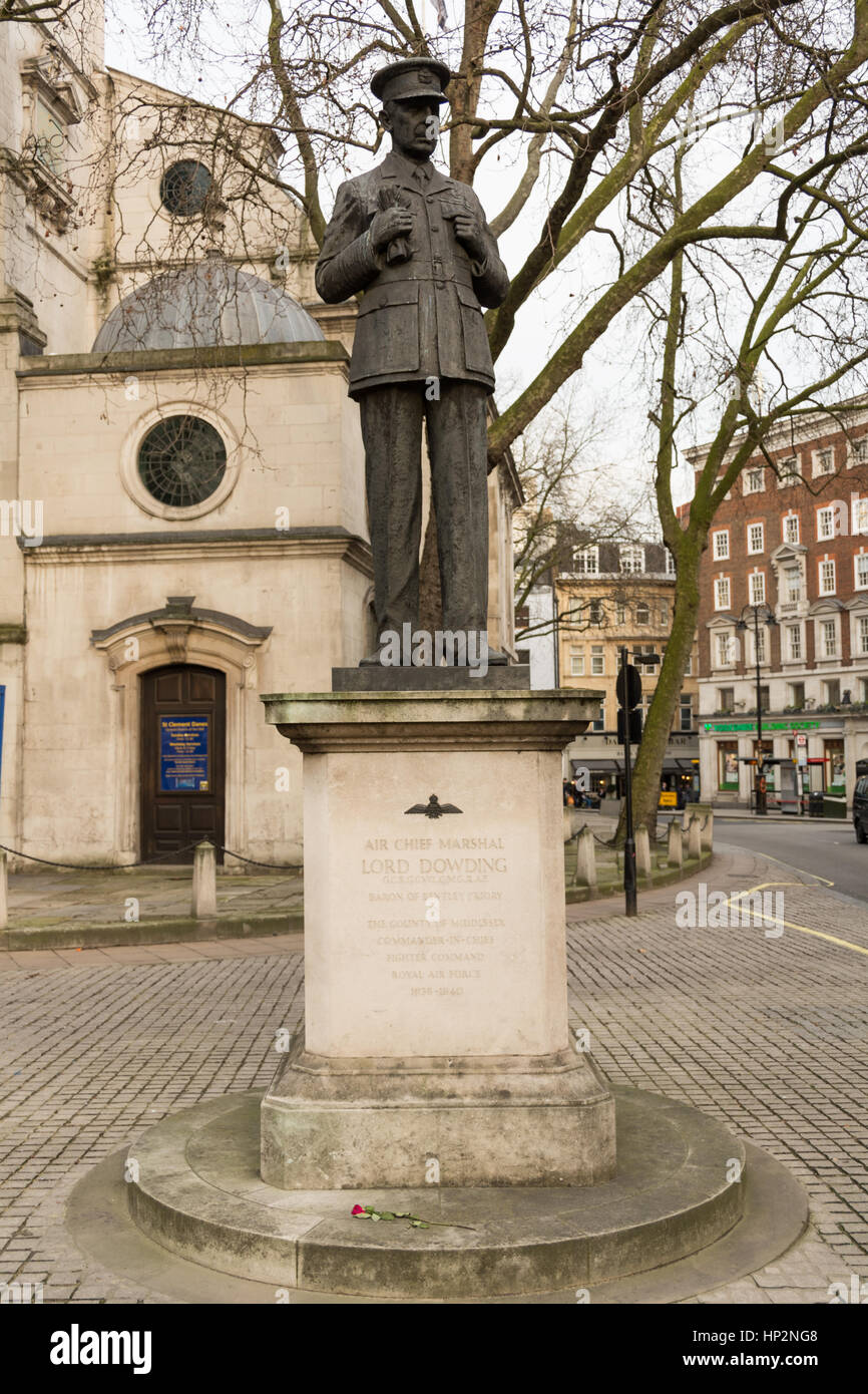 Lord Dowding statue, St Clement Danes, the Strand, London, UK Stock Photo