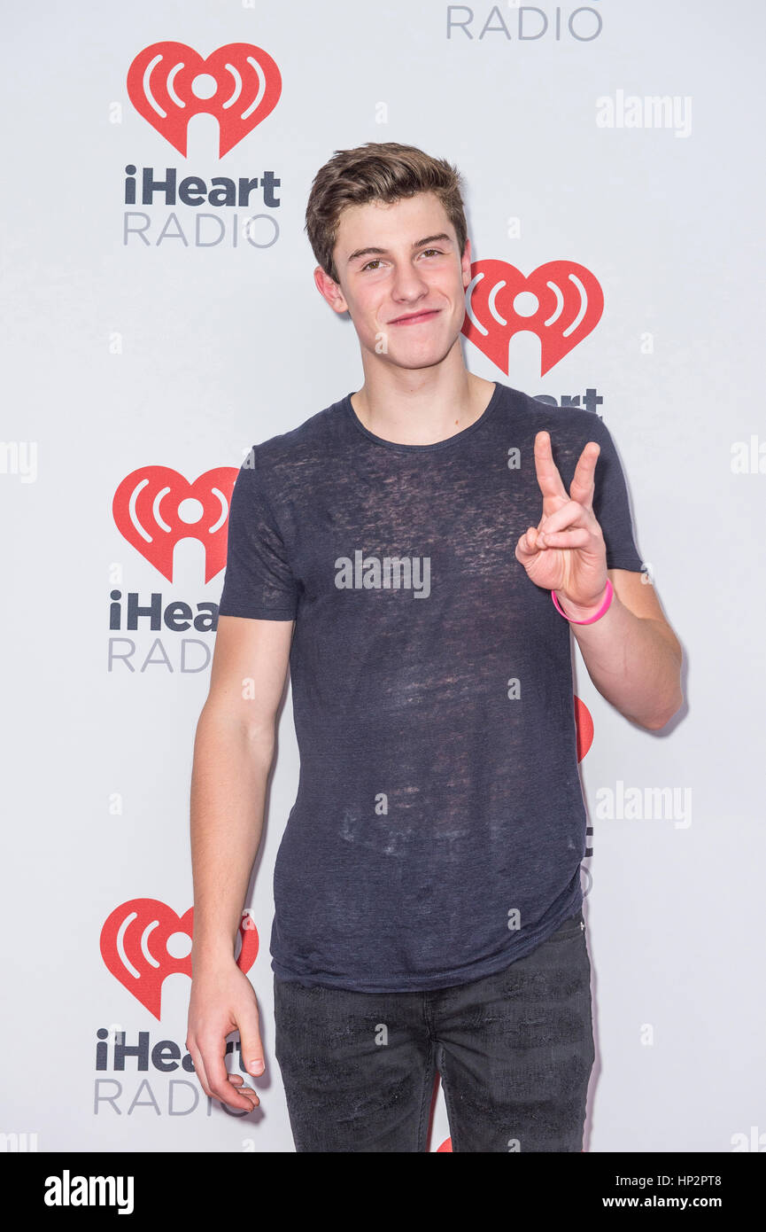 Shawn mendes 2015 hi-res stock photography and images - Alamy