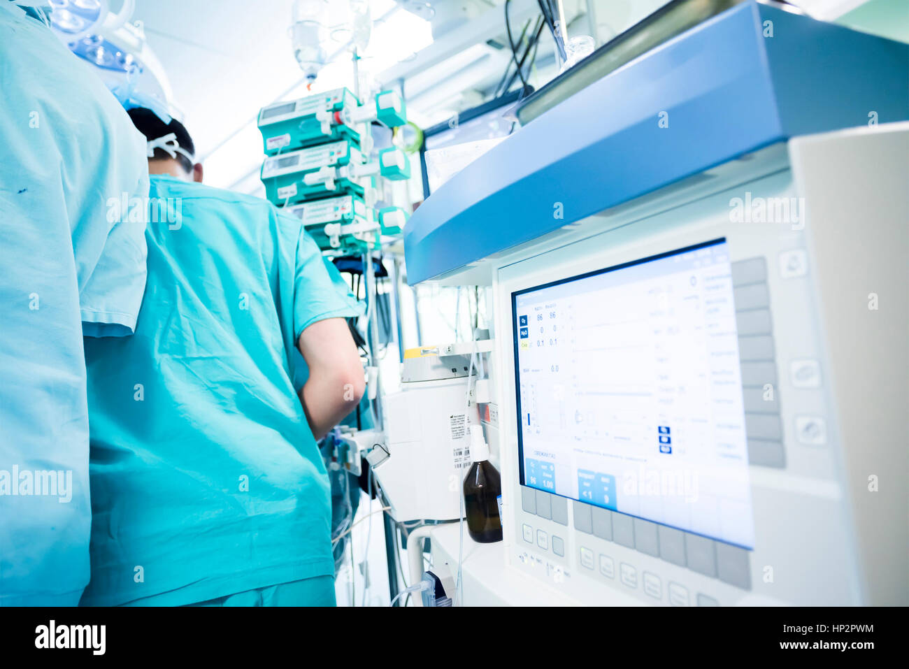 unit mechanical ventilation in the operating room at the time of