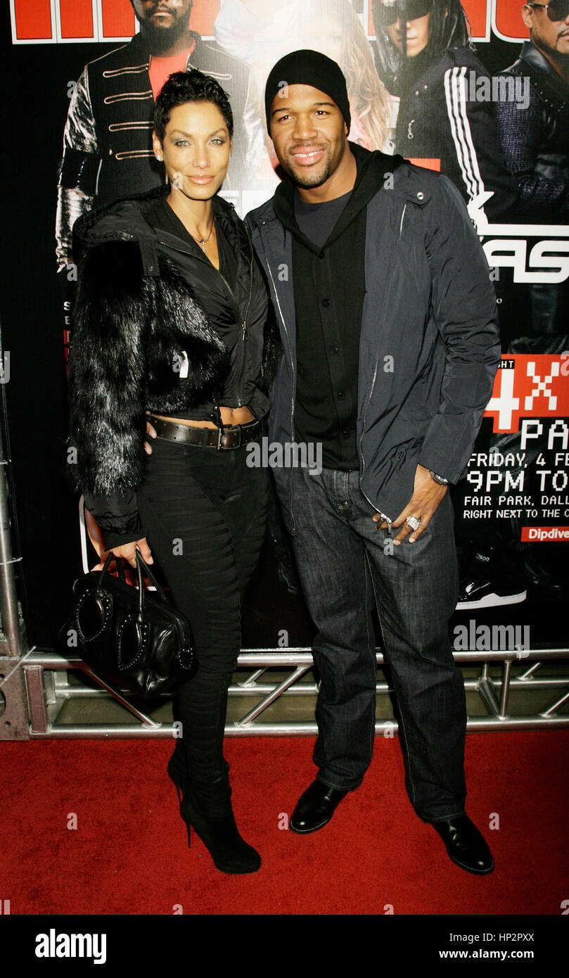 Page 2 Michael Strahan And Nicole Murphy High Resolution Stock Photography And Images Alamy