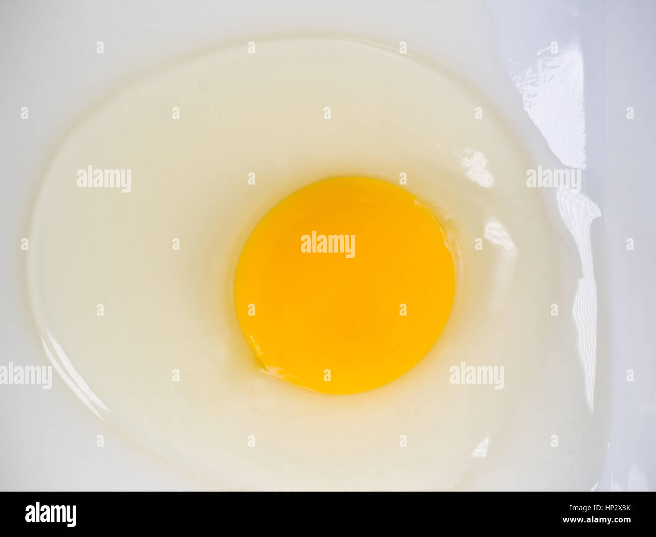 Uncooked egg hires stock photography and images Alamy