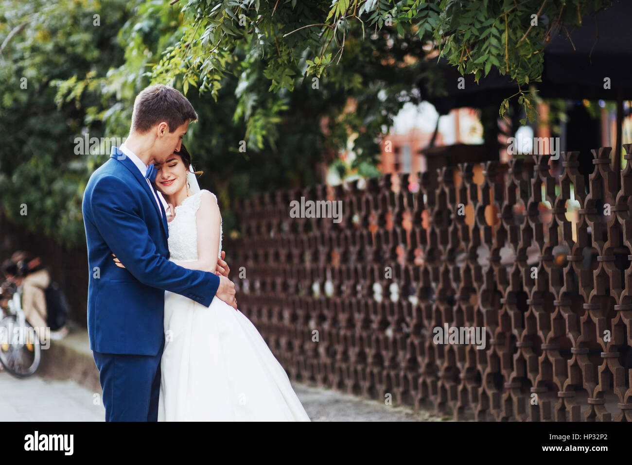 portrait of happy wedding couple outdoors Stock Photo - Alamy
