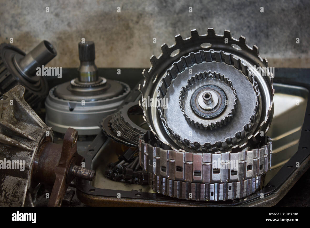 Transmission engine hires stock photography and images Alamy