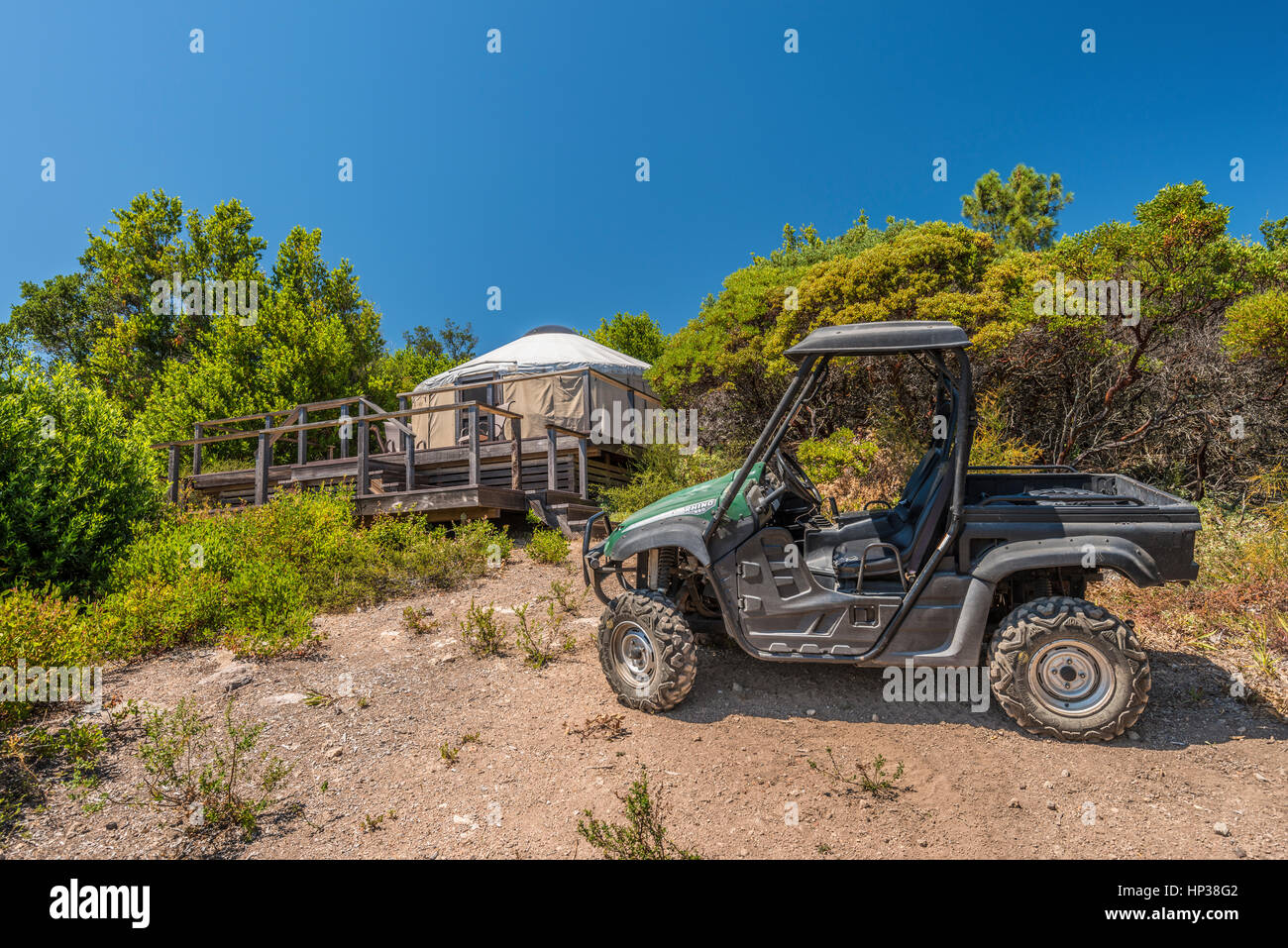 Quad Runner to work in ranch, Country life, Property in the country