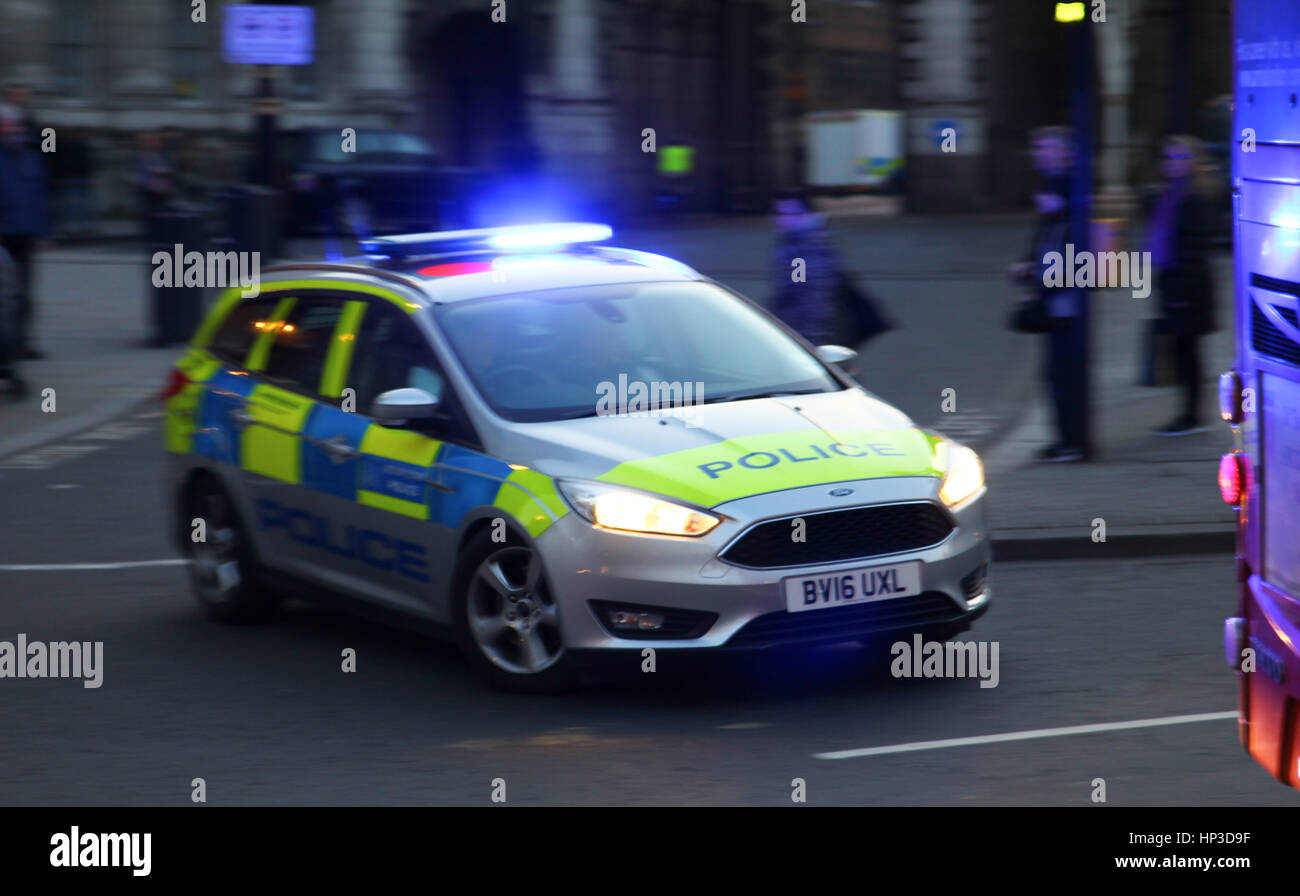 METROPOLITAN POLICE CAR RESPONDING Stock Photo