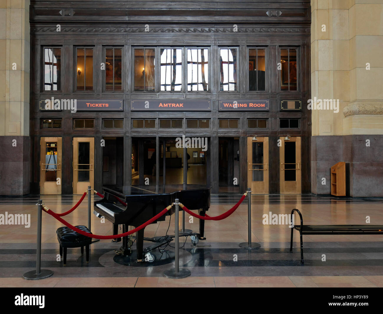 Amtrak waiting room. Kansas City Union Station Stock Photo Alamy