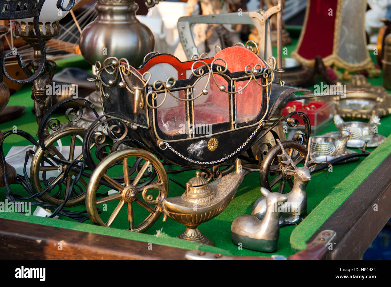 Shopping carriage hires stock photography and images Alamy