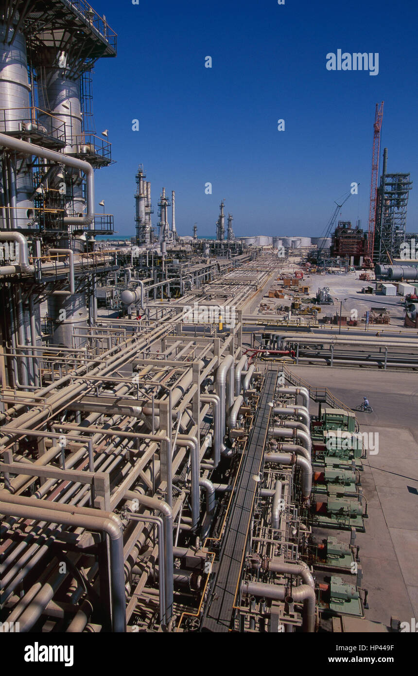 The world's largest oil refinery at Ras Tanura in Saudi Arabia