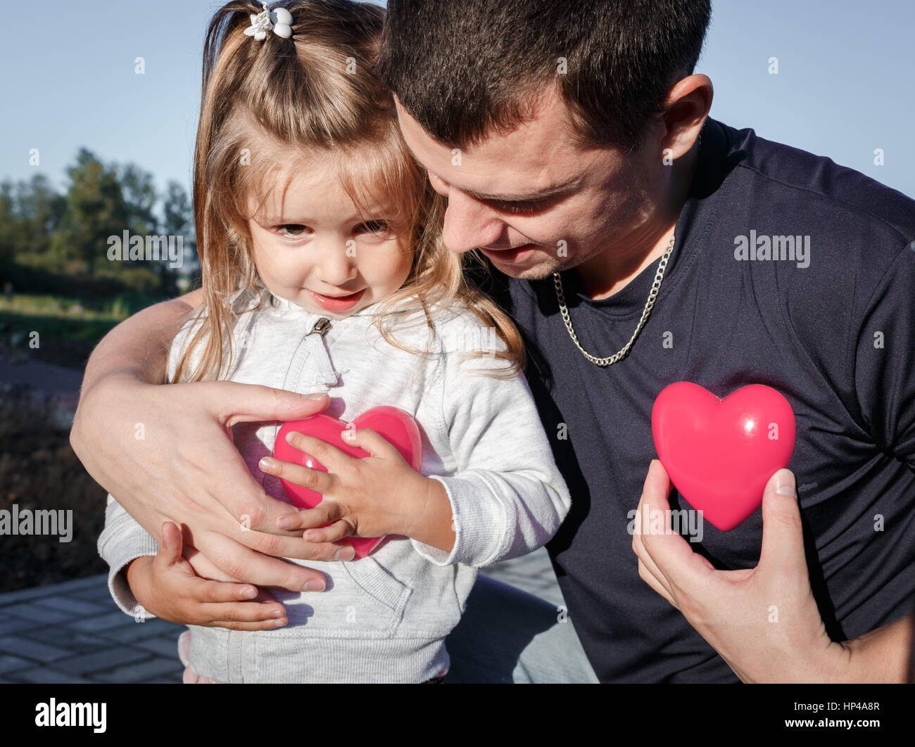 Сердце пап. Сердце пап. Папа ты в моем сердце навсегда. Символ семьи. Сердце для папы.