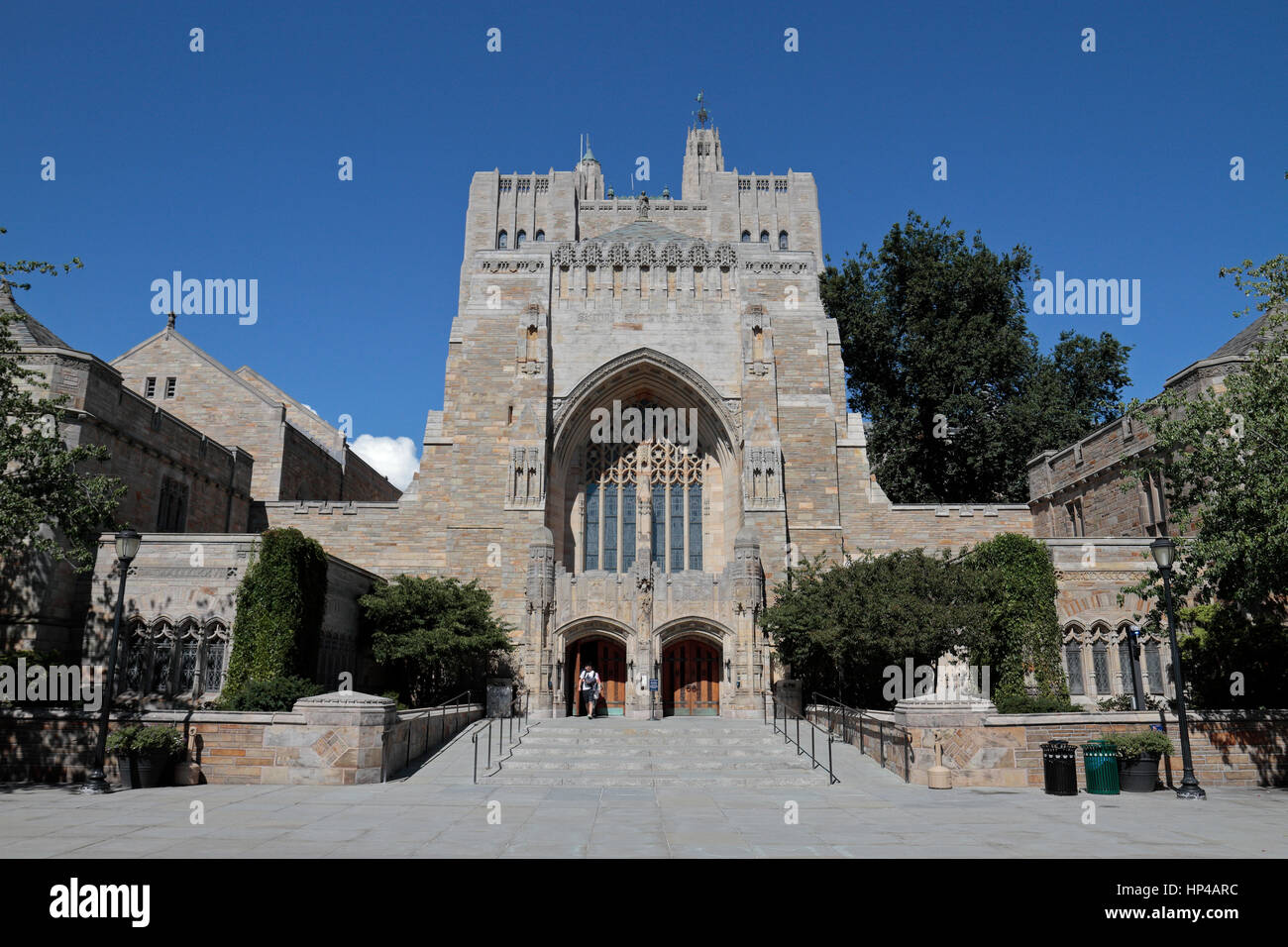 Sterling Memorial Library, Yale University, an American private Ivy League research university in New Haven, Connecticut, United States. Stock Photo
