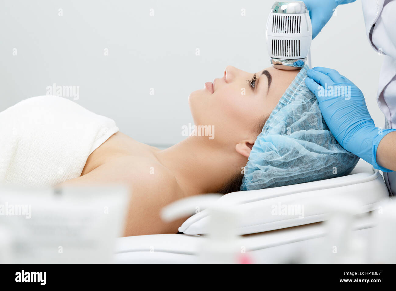 SPA cold hot hammer Stock Photo Alamy