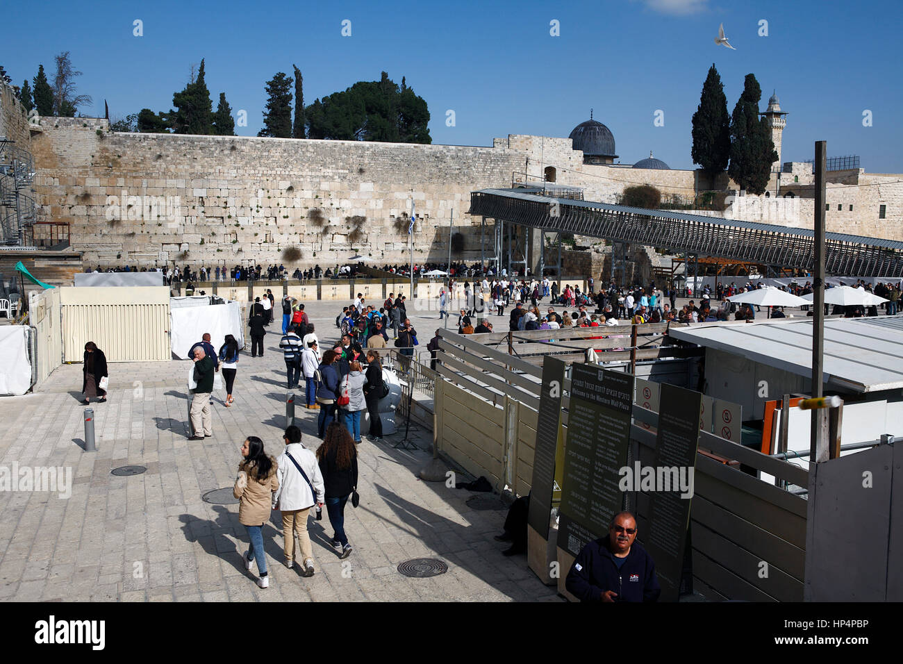 plaza and entrance to western wall, old city, jerusalem, israel Stock ...