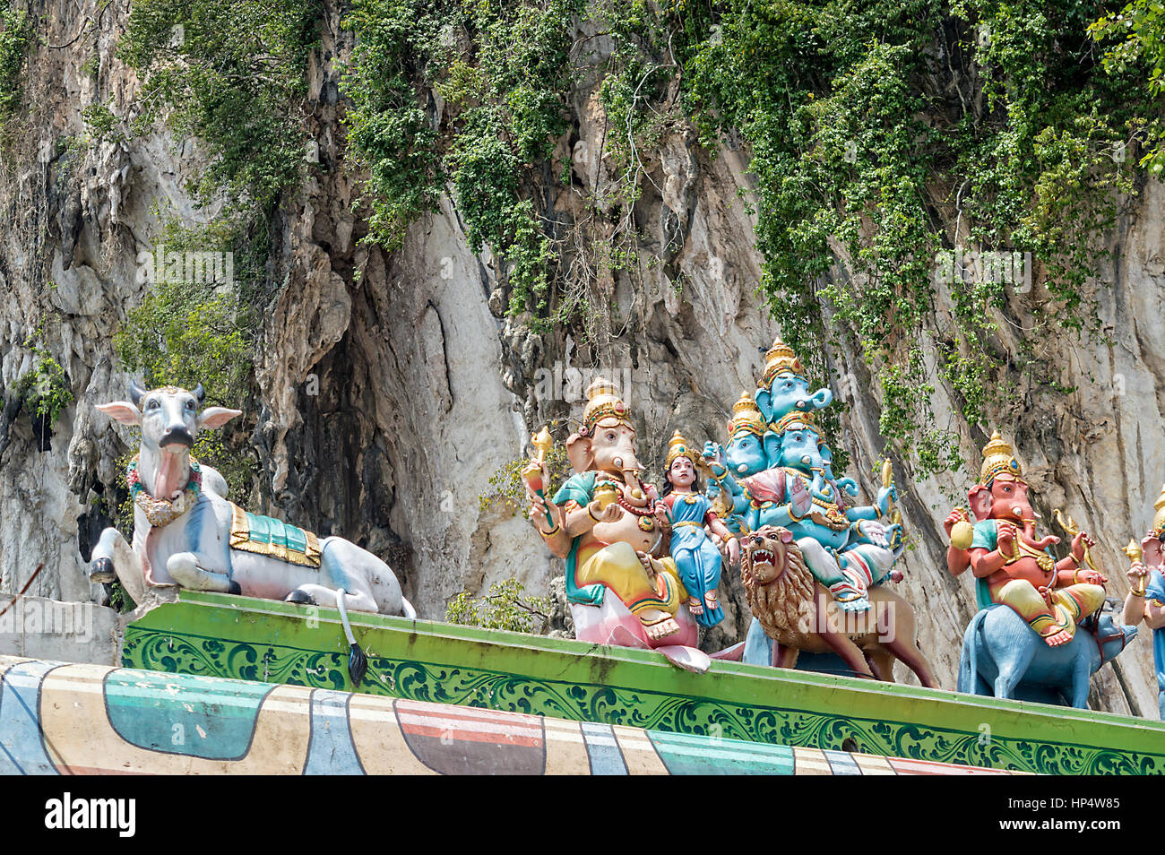 Hindu gods statues hi-res stock photography and images - Alamy