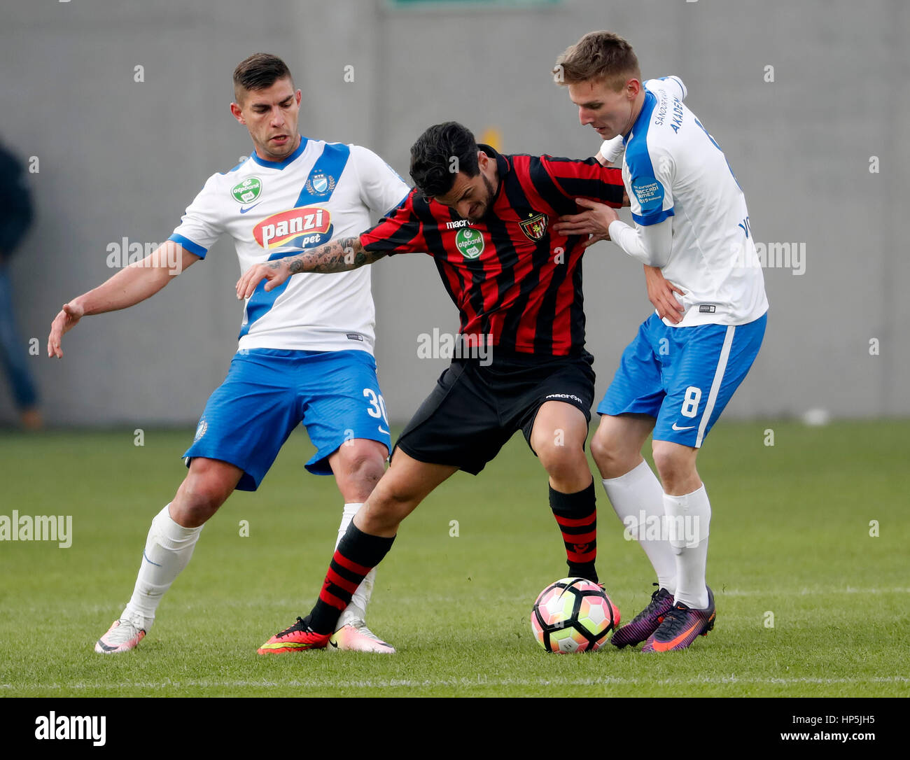 Ferencvarosi TC V MTK Budapest - Hungarian OTP Bank Liga 1-1 Editorial  Stock Photo - Image of dominik, daniel: 82251988