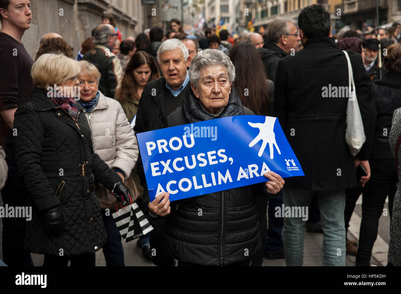 Barcelona, Spain. 18th February, 2017. Thousands of people marched in Barcelona to demand Spain's government to increase its efforts to take in refugees who have fled the war in Syria and other violent conflicts. Credit: Charlie Perez/Alamy Live News Stock Photo