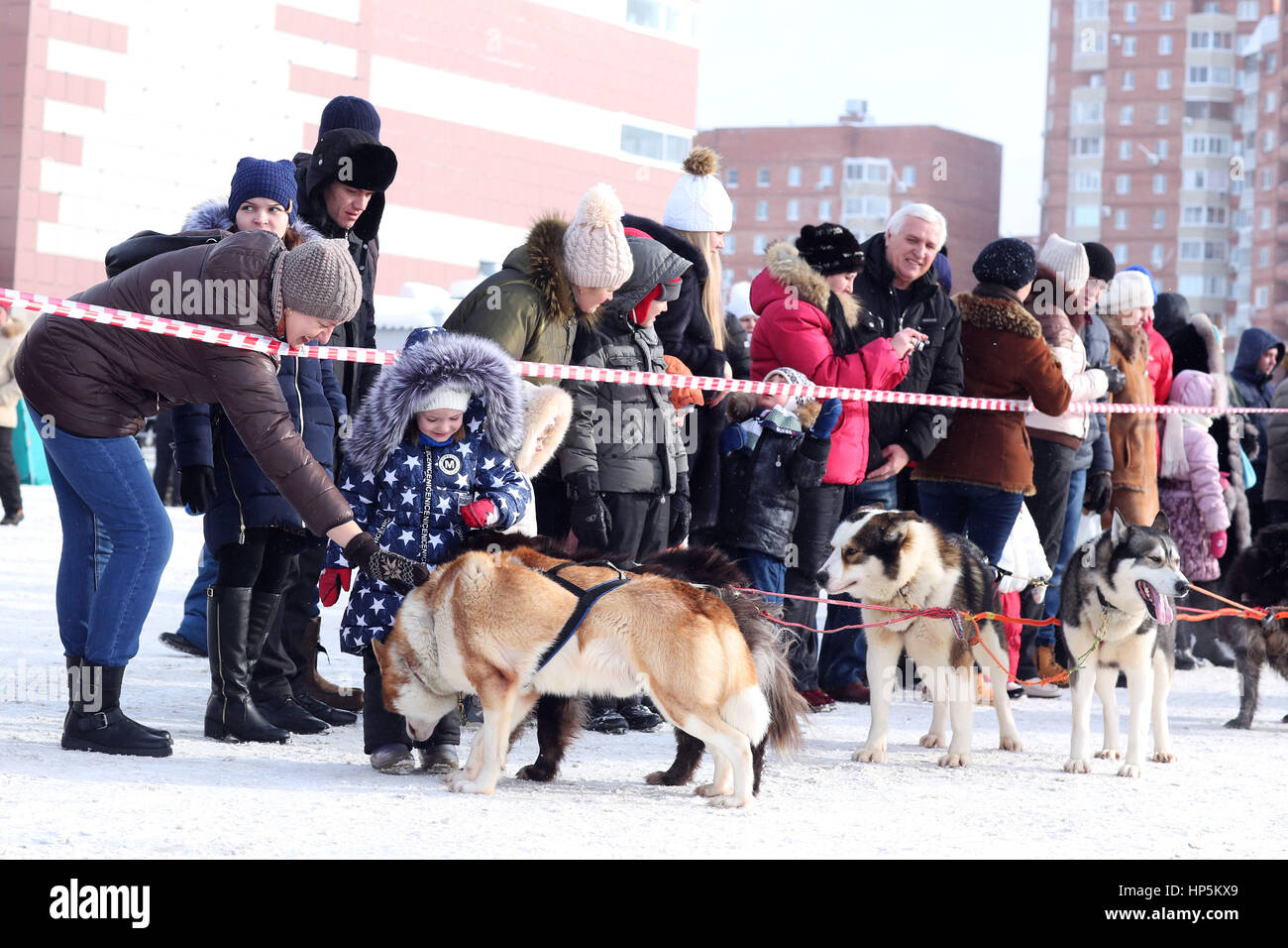Kids playing along river hires stock photography and images Alamy