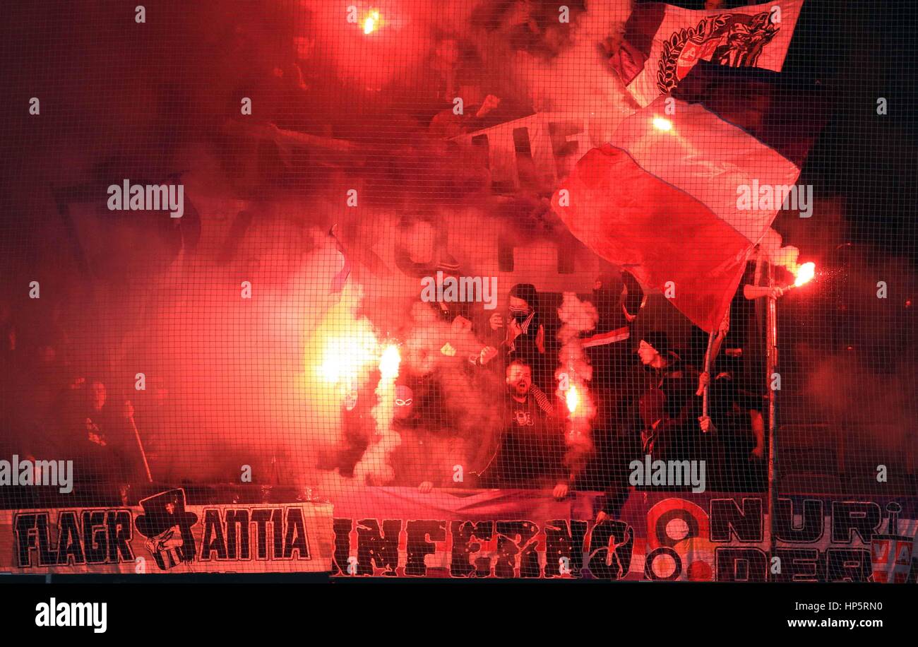 Merkur Arena, Graz, Germany. 18th February, 2017.  Graz - Austria Fans , Pyrotechnik.   Photo: Cronos/Diener/Alamy Live News Stock Photo