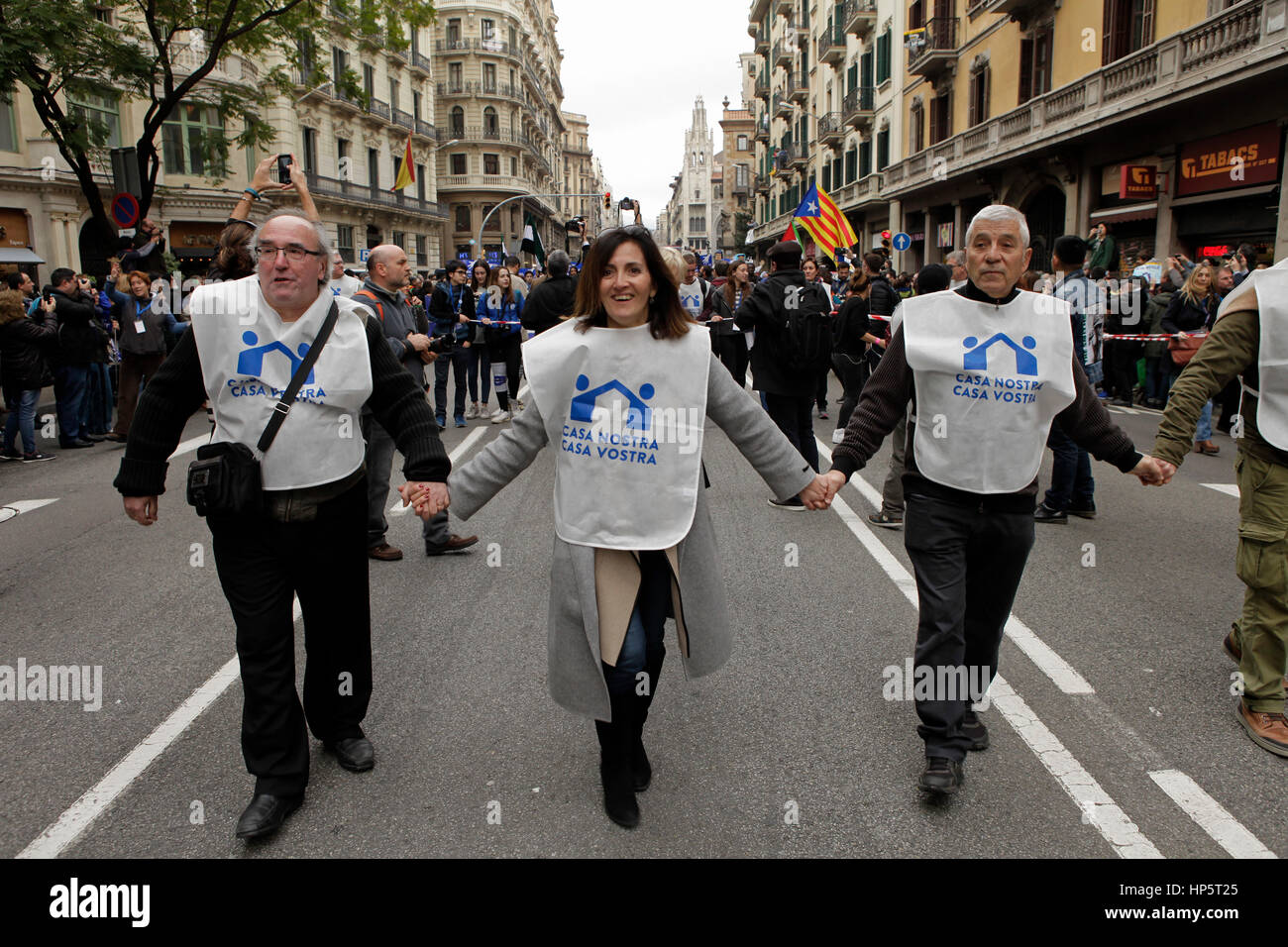 Barcelona, Spain. 18th Feb, 2017. Around 160,000 people demonstrate on Via Laietana, central Barcelona, demanding the government to allow more refugees and to show support for refugees escaping the atrocities in war torn areas such as Syria. Credit: rich bowen/Alamy Live News Stock Photo