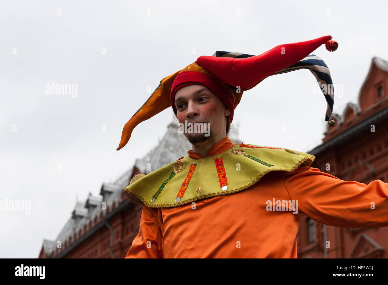 Clown stilts walker hi-res stock photography and images - Alamy