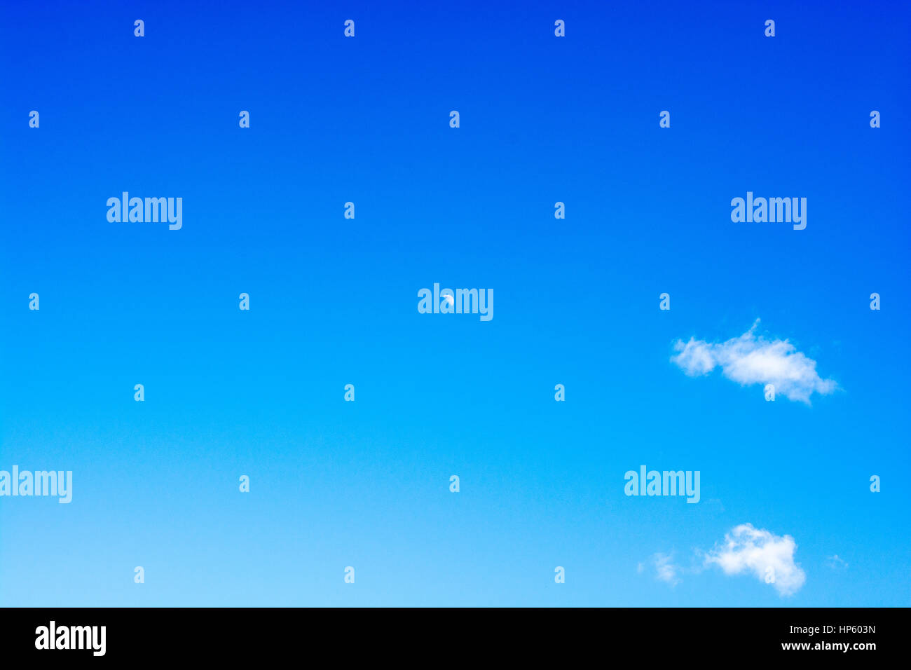 Few small clouds hi-res stock photography and images - Alamy