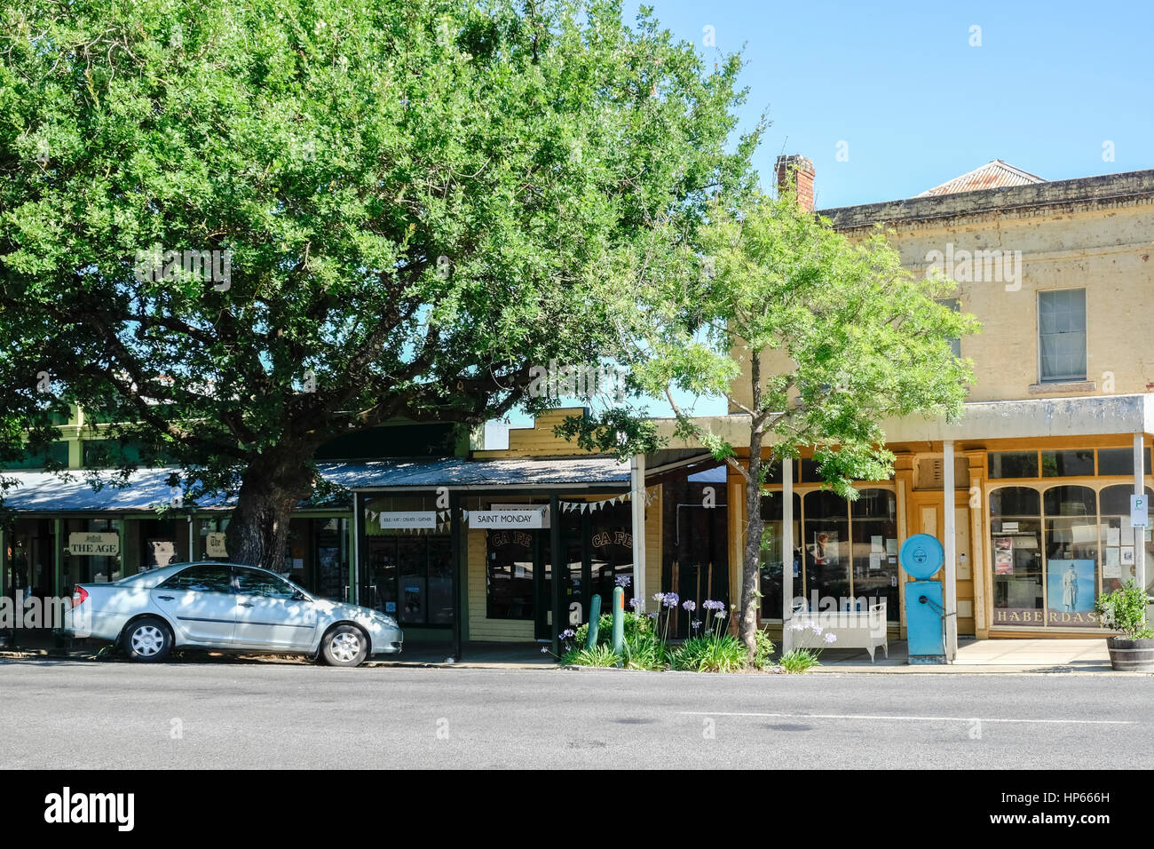 Main Street of historic town of Yackandandah, Victoria, Australia Stock Photo Alamy