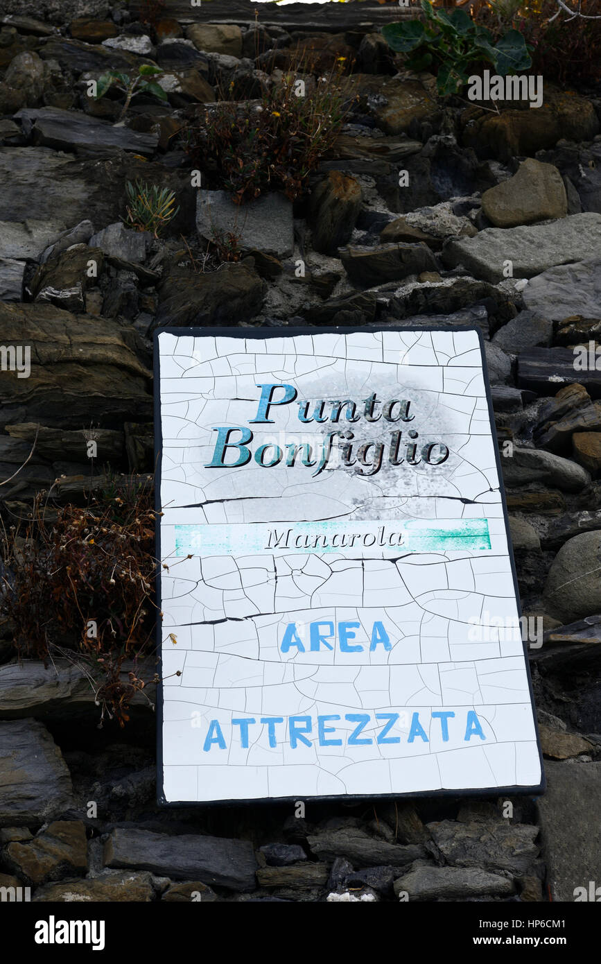 punta bonfiglio, manarola, area attrezzata, Cinque Terre, Coast, Coastline, Village, Villages, cliff, cliffs, clifftop, colourful, colorful, houses, s Stock Photo