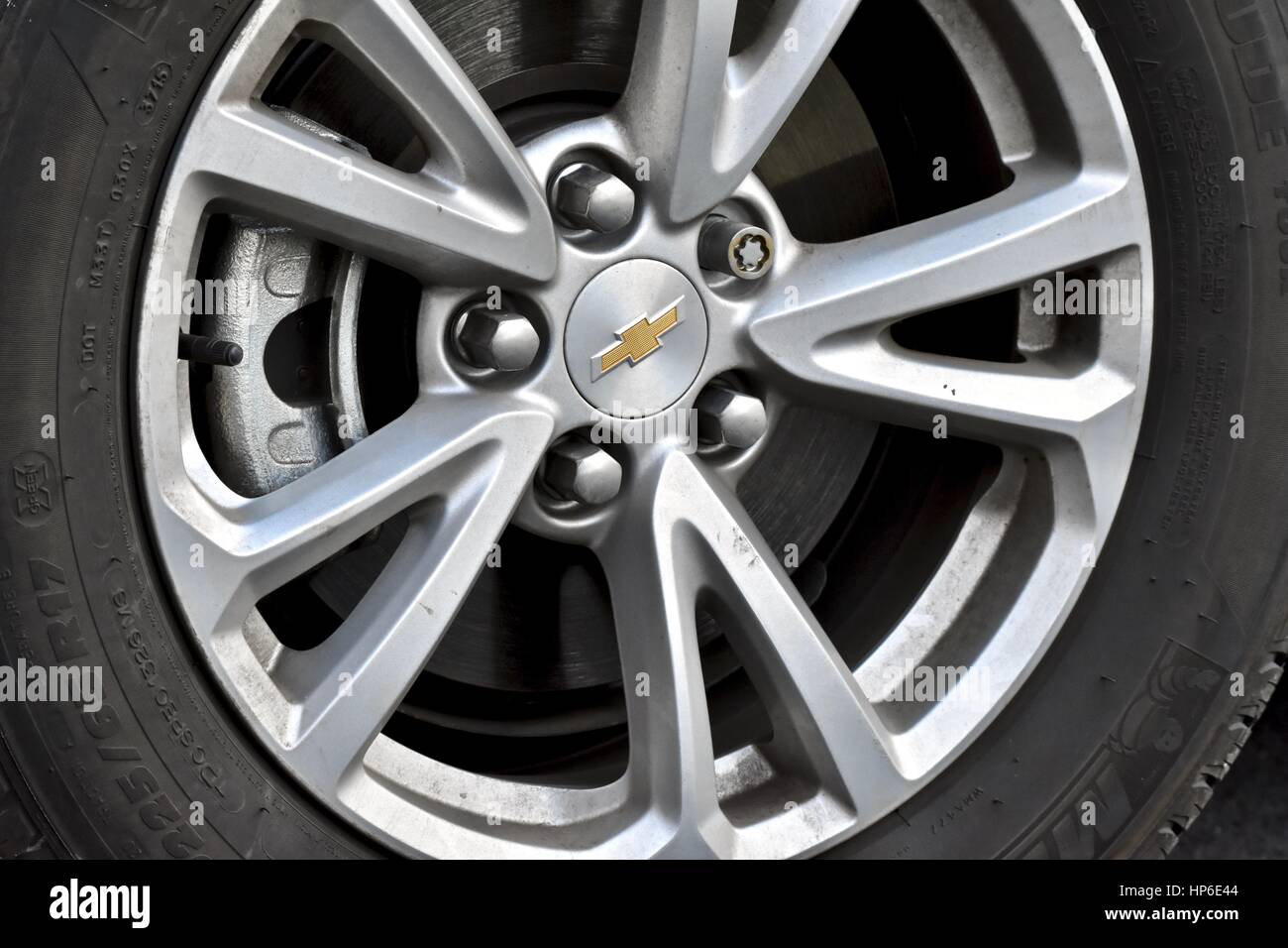 Chevy logo on a Chevy vehicle wheel Stock Photo - Alamy