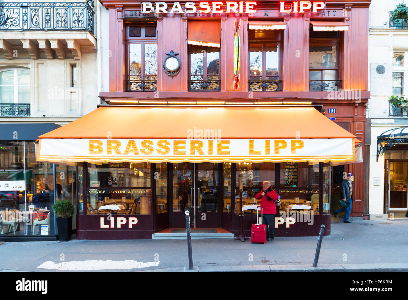 paris, France-February 15, 201è : The brasserie Lipp is a famous establishment on the boulevard Saint Germain.Hemingway wrote his dispatches from here Stock Photo