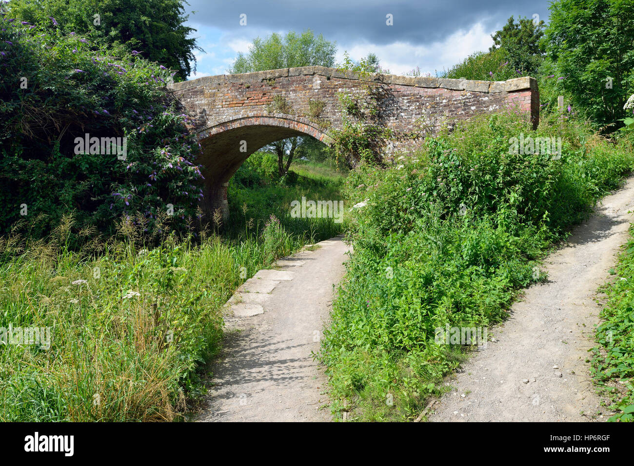 Stanton's Bridge over the Thames & Severn Canal Brimscombe, Stroud, Gloucestershire Stock Photo