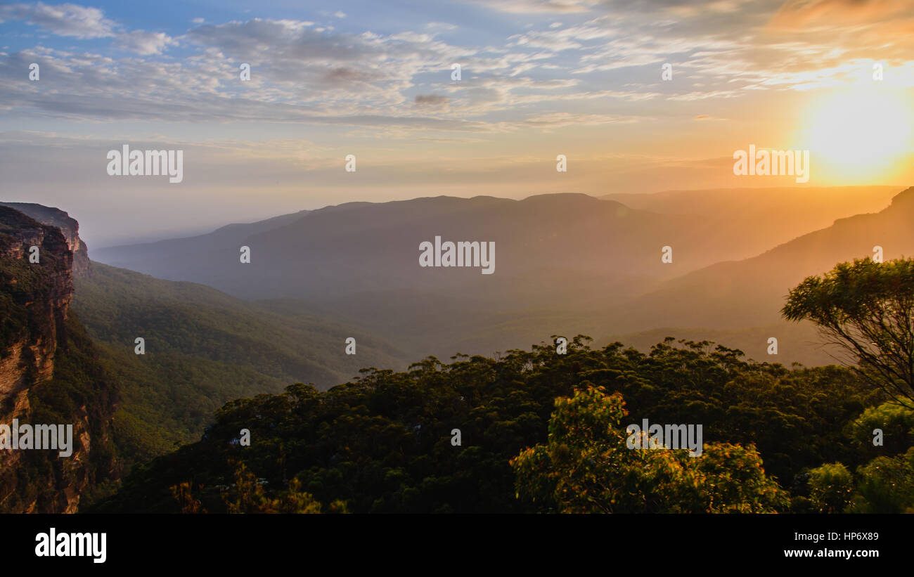Blue mountains landscape hi-res stock photography and images - Alamy