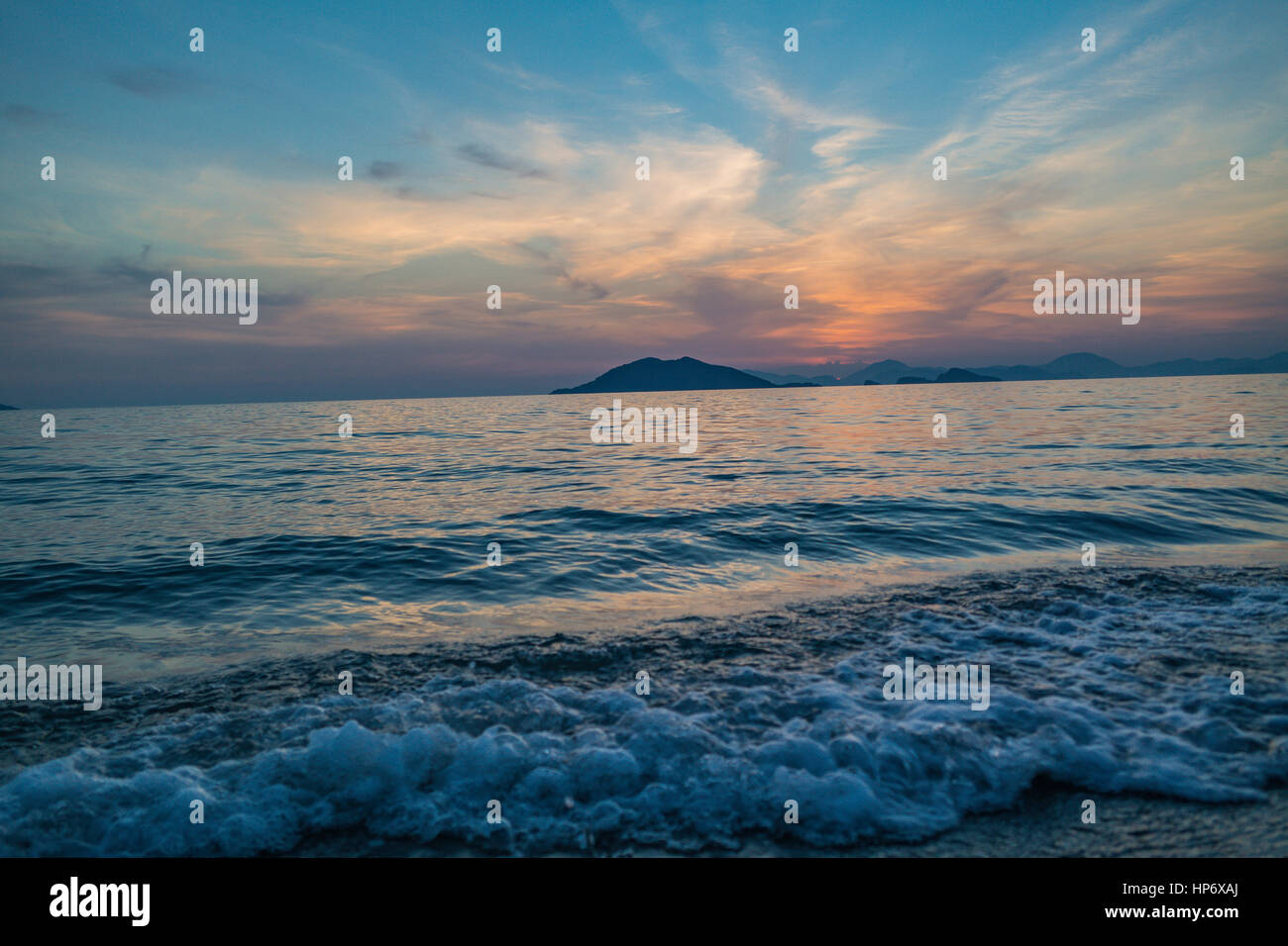 heavenlike sunset beach - muhtesem gun batimi manzarasi, multi coloured sunset view Stock Photo