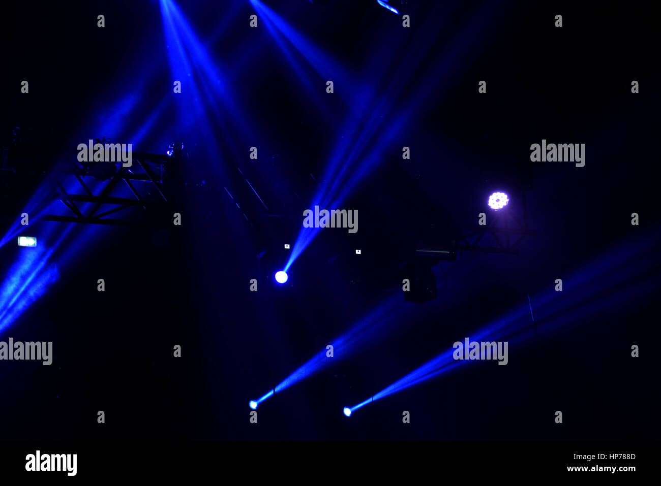 Stage lights at a live concert Stock Photo - Alamy
