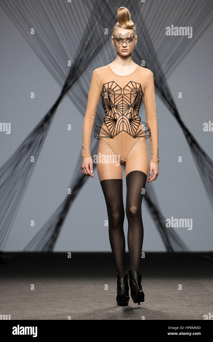 Qishloqda jinsiy aloqa porno