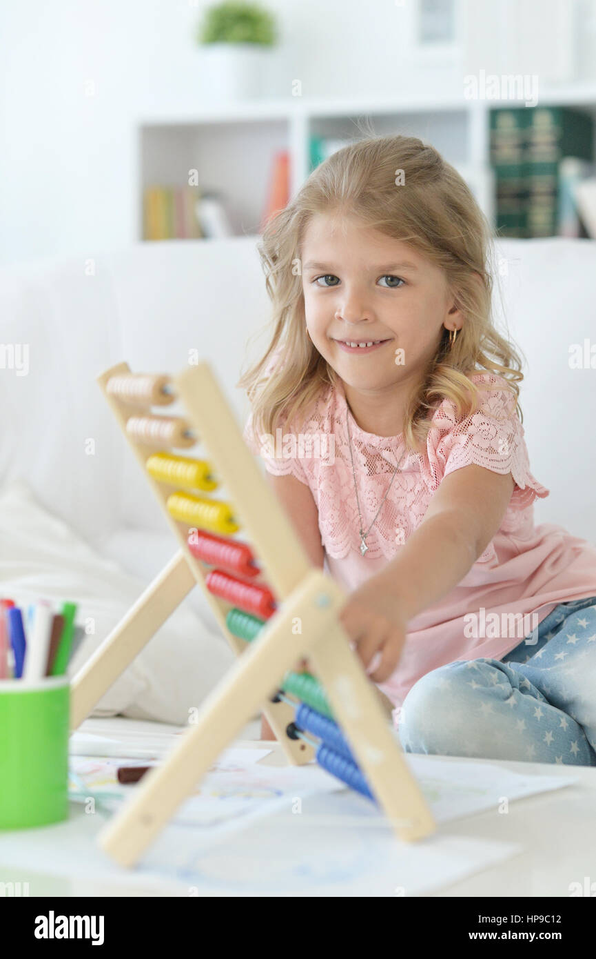 little girl playing Stock Photo - Alamy