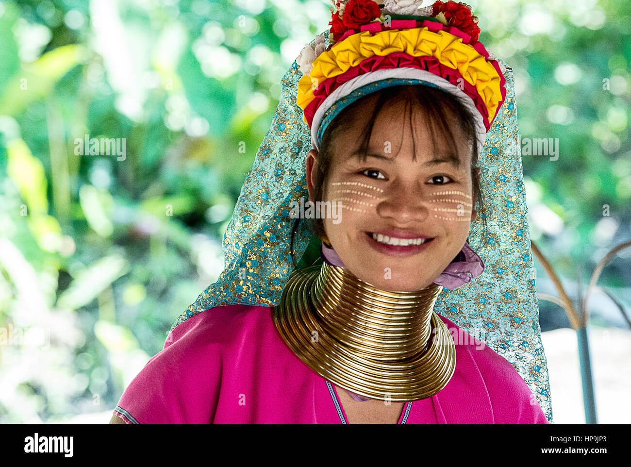 Long necked women tribes located in northern Thailand Stock Photo - Alamy