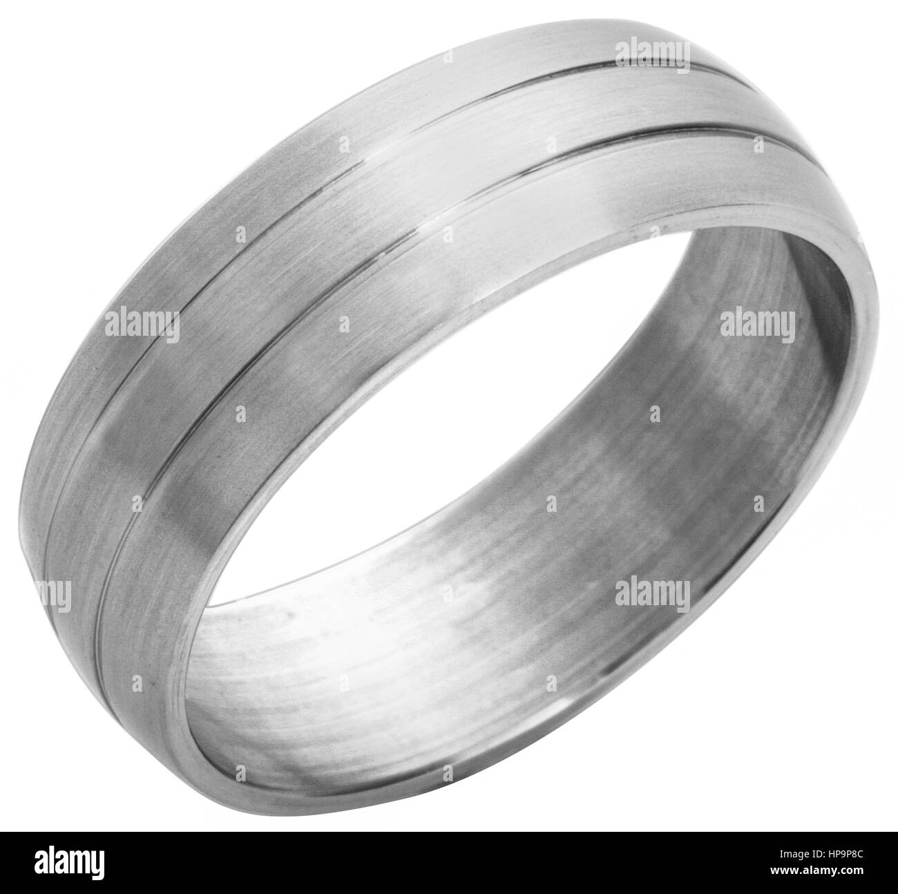 Silberner, breiter Ring Stock Photo - Alamy