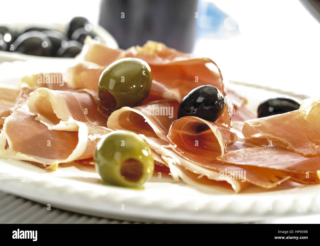 Teller mit schinken hi-res stock photography and images - Alamy