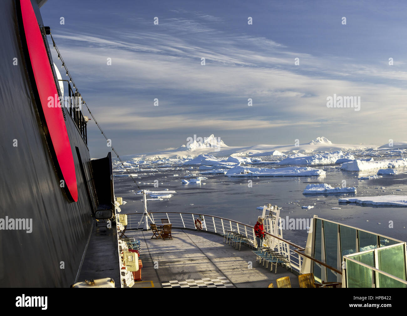 Kreuzfahrtschiff in der Antarktis Stock Photo