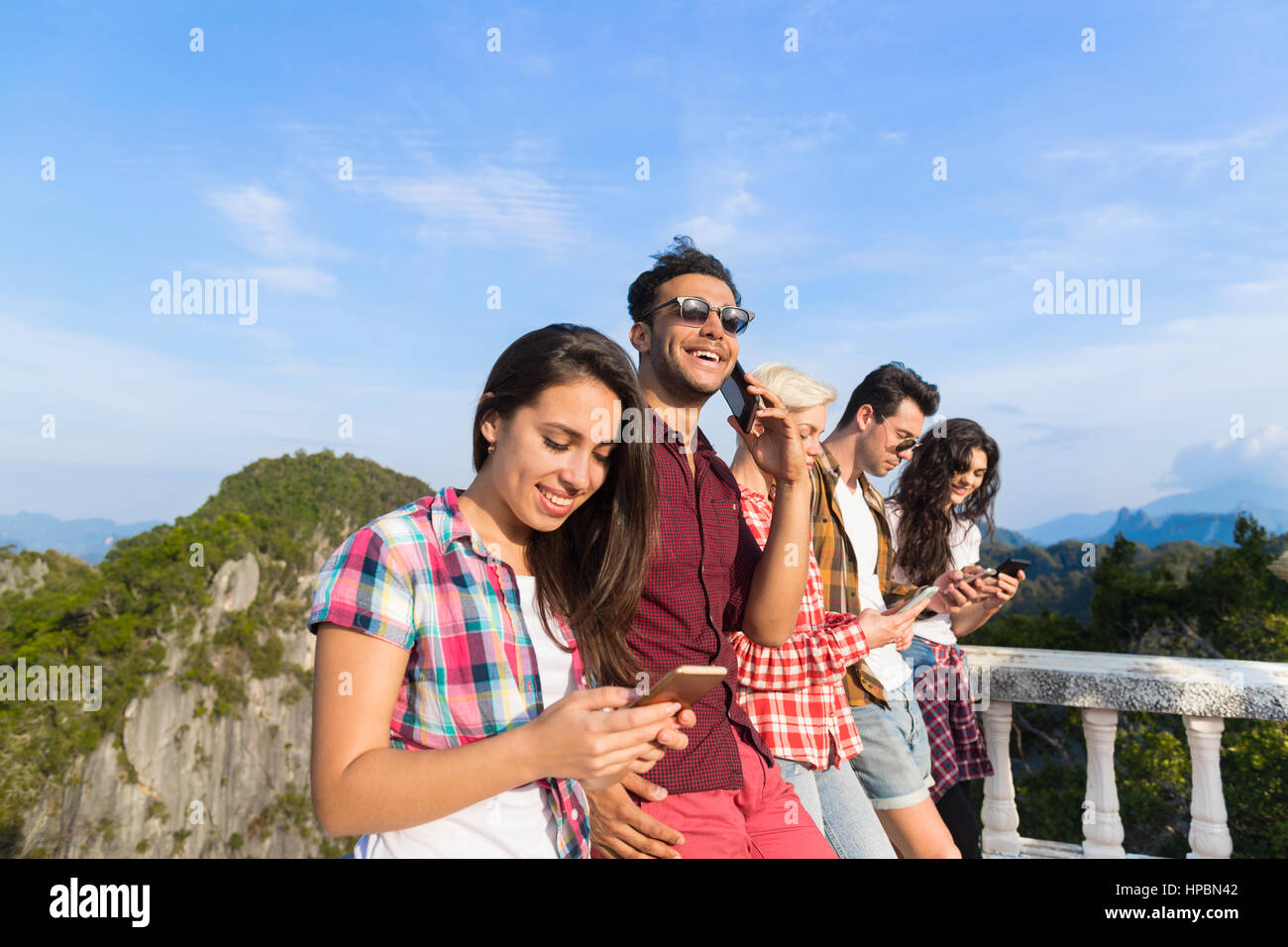 Online friends hi-res stock photography and images - Alamy