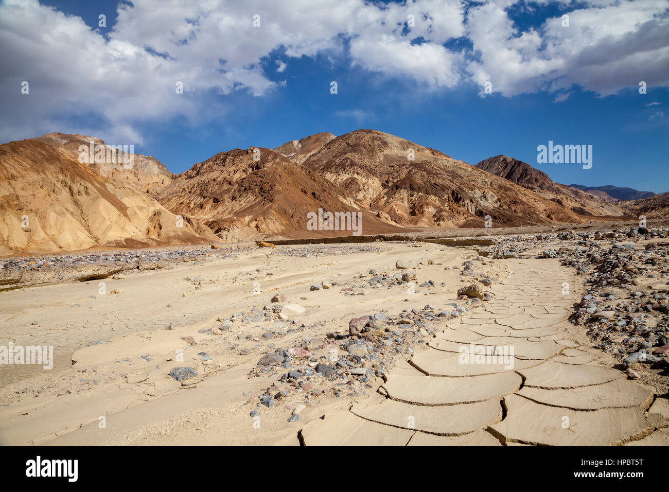 Arid mountain ranges hi-res stock photography and images - Alamy