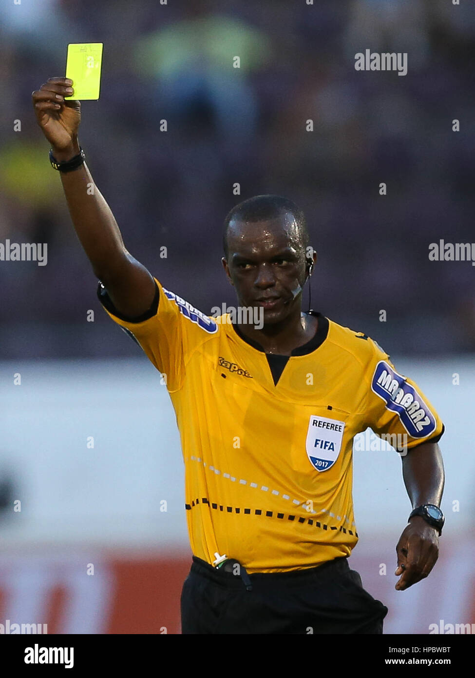 Araraquara, Brazil. 19th Feb, 2017. The referee Luiz Flavio de Oliveira, the match between the teams of SE Palmeiras and Linense CA during match valid for the fourth round of the Championship, A1 Series, in the Source Arena. Credit: Cesar Greco/FotoArena/Alamy Live News Stock Photo